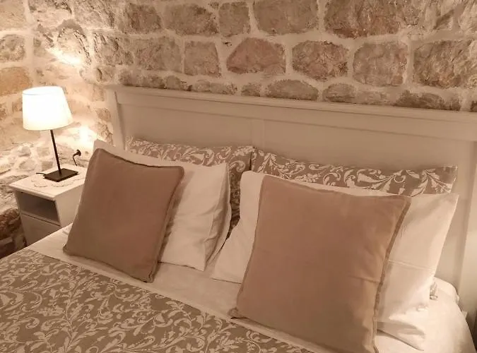 Ivana Penzion Rab Town
